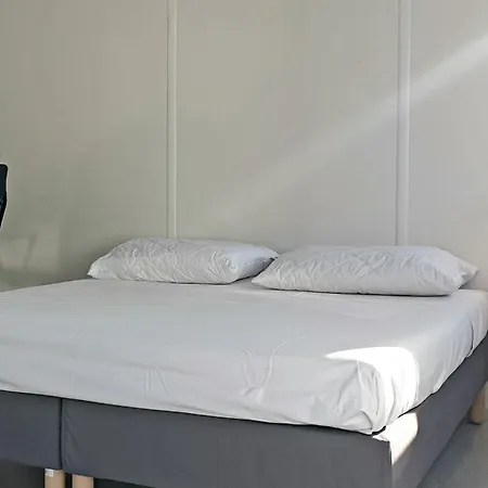 Tiny House *
