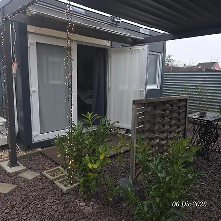 Tiny House *
